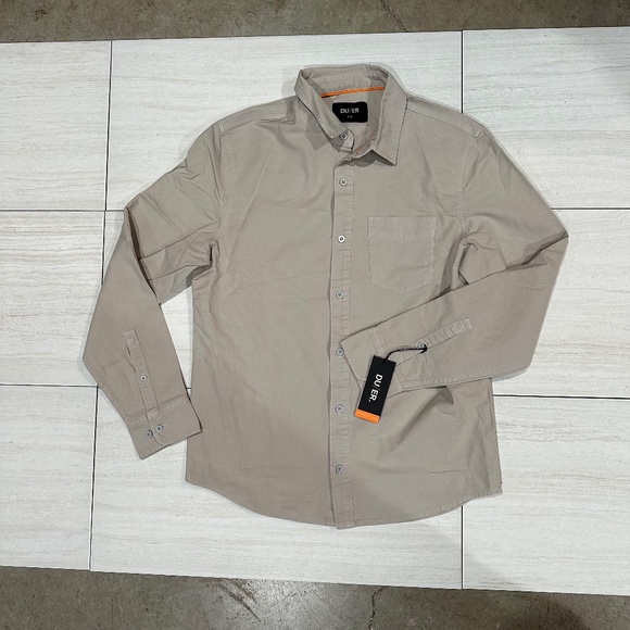 DUER Other - NWT - DUER Men's Performance Oxford Shirt in Khaki Tan. Size Medium